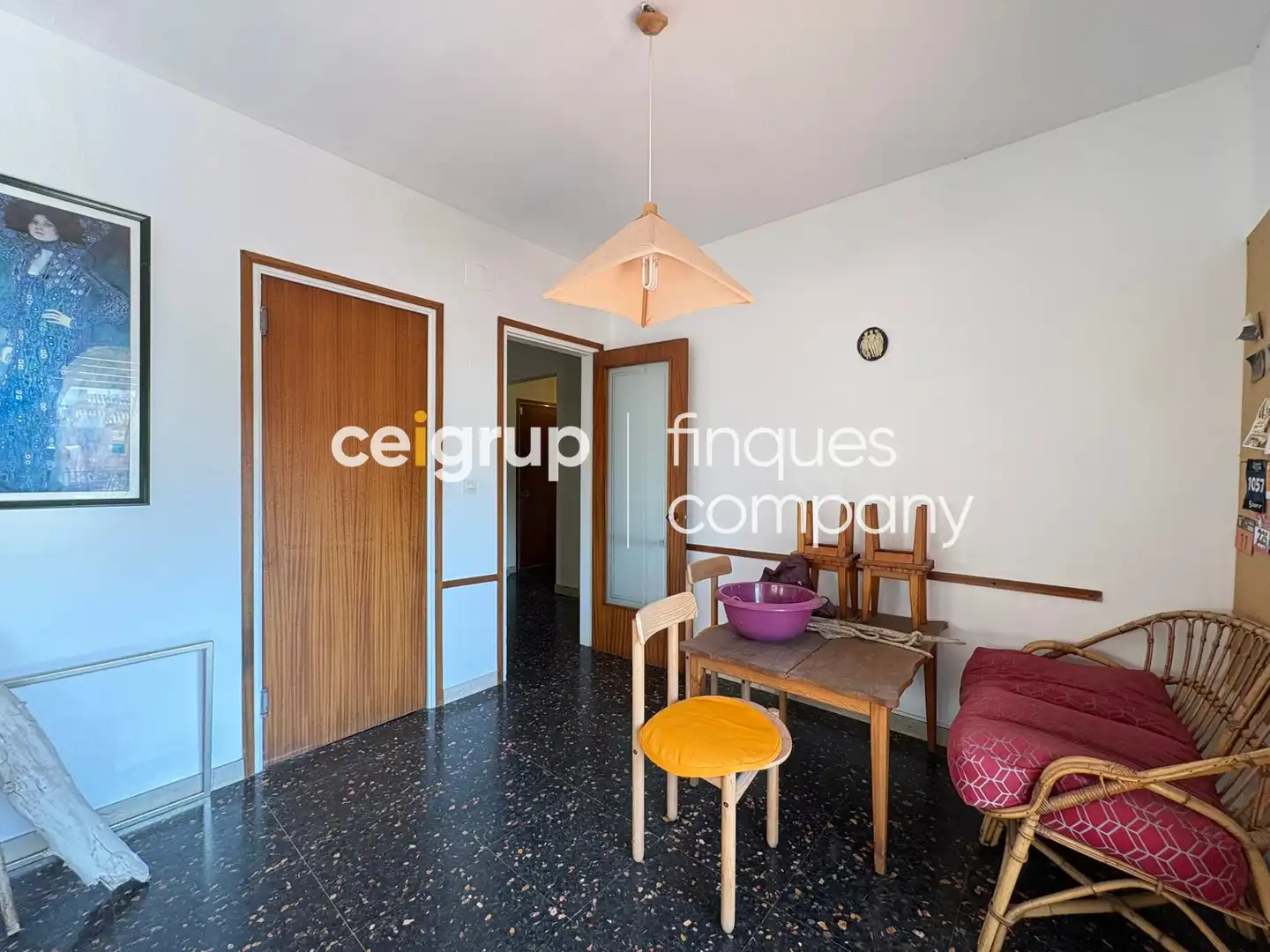 Piso en venta en Sarrià de Ter con Calefacción y Terraza