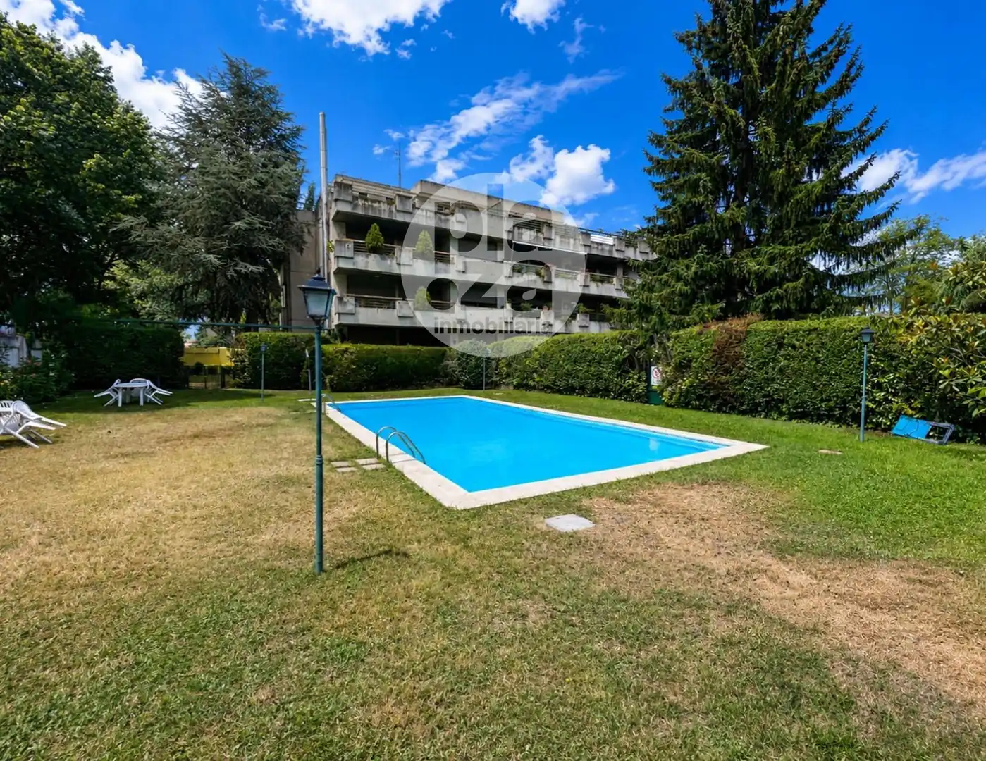 Schwimmbecken von Maisonette zum Verkauf in Burgos mit Heizung, Terrasse und Abstellraum
