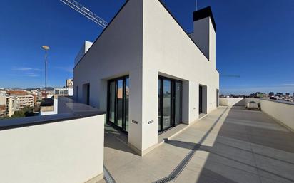 Exterior view of Attic for sale in  Barcelona Capital  with Heating and Terrace