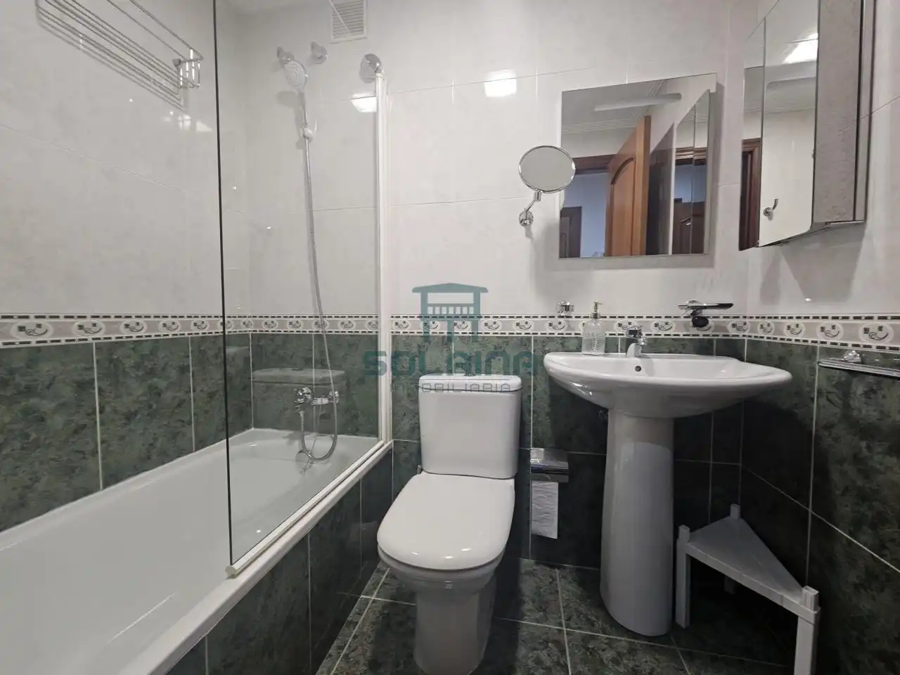 Badezimmer von Wohnungen zur Miete in Ourense Capital  mit Heizung und Möbliert