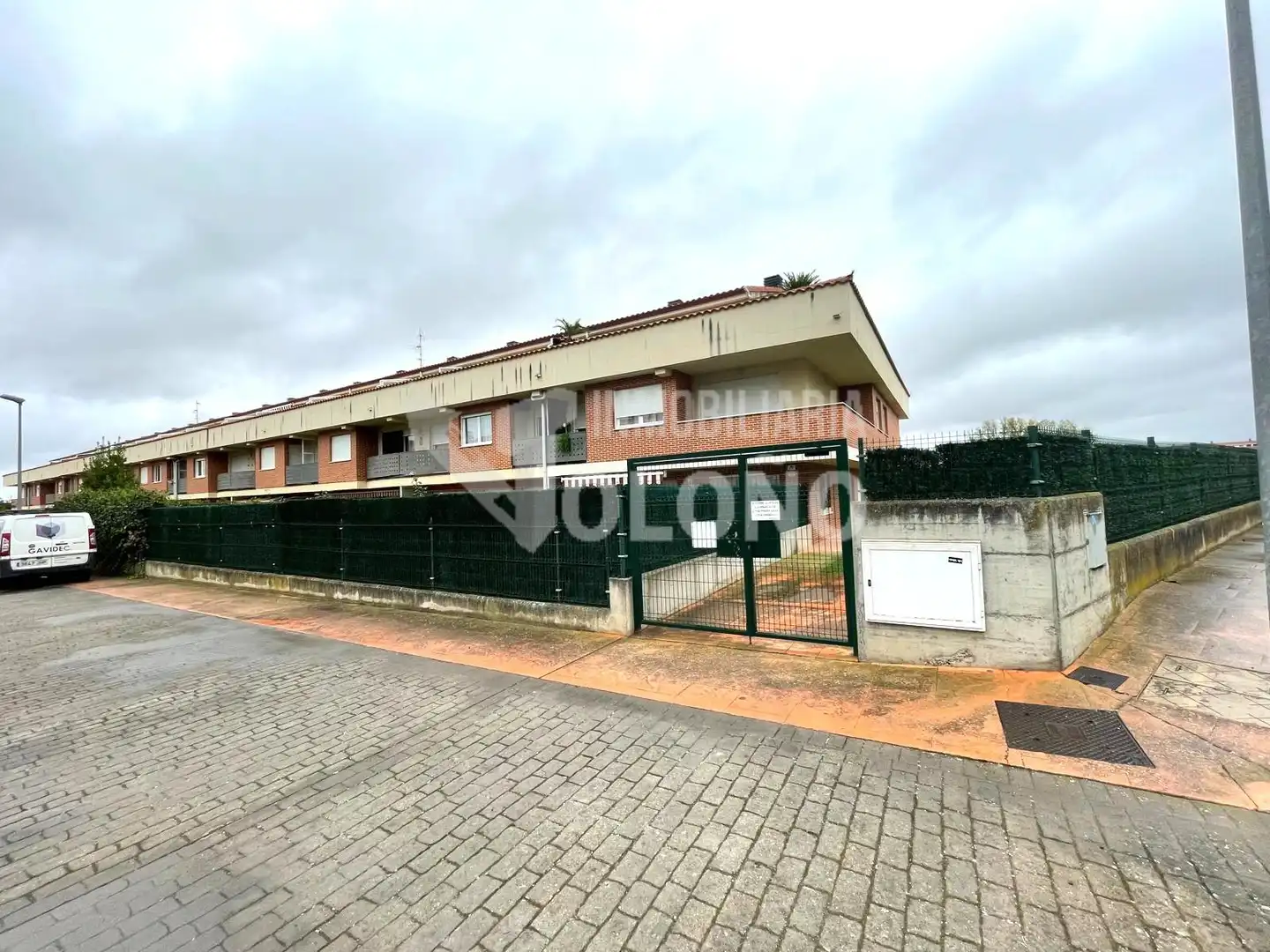 Vista exterior de Dúplex en venda en Castañares de Rioja amb Calefacció, Terrassa i Traster