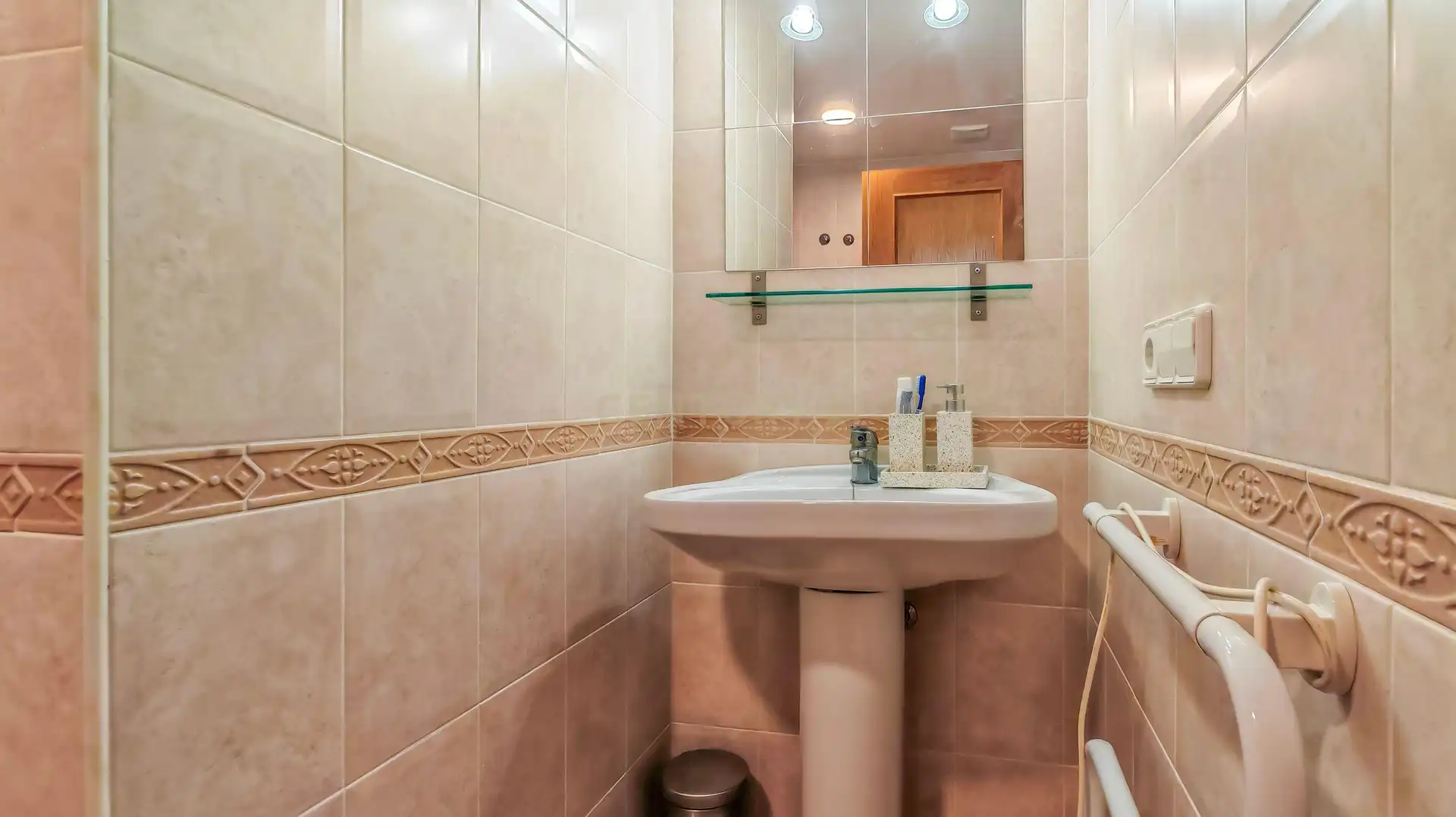 Baño de Apartamento en venta en Benissa con Aire acondicionado, Horno y Lavadora