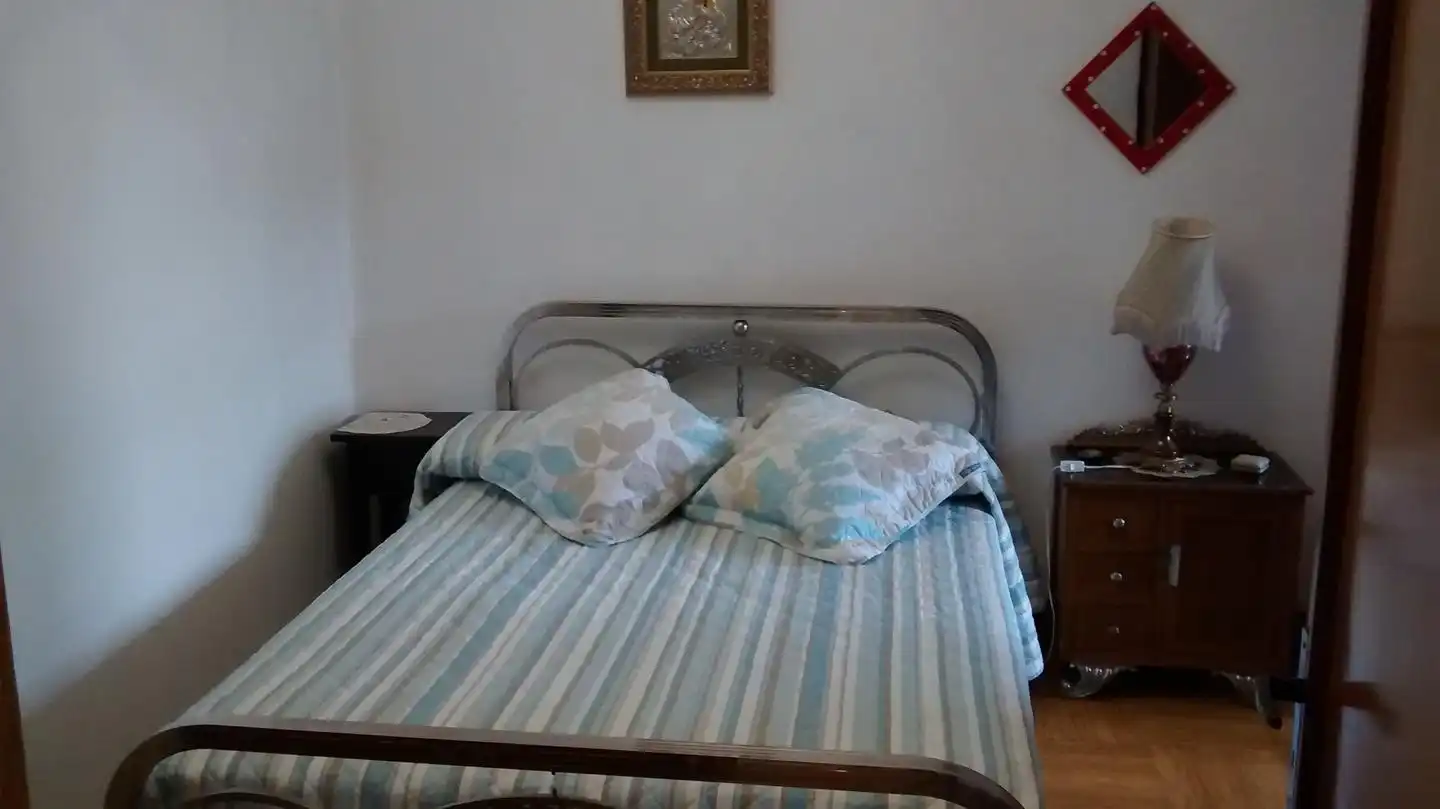 Habitación de Piso en venta en Santiago de Compostela  con Calefacción y Amueblado