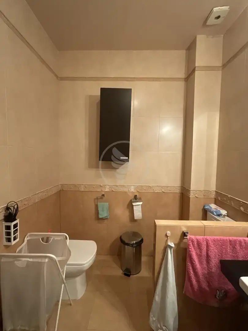 Bany de Casa o xalet en venda en Linares amb Aire condicionat