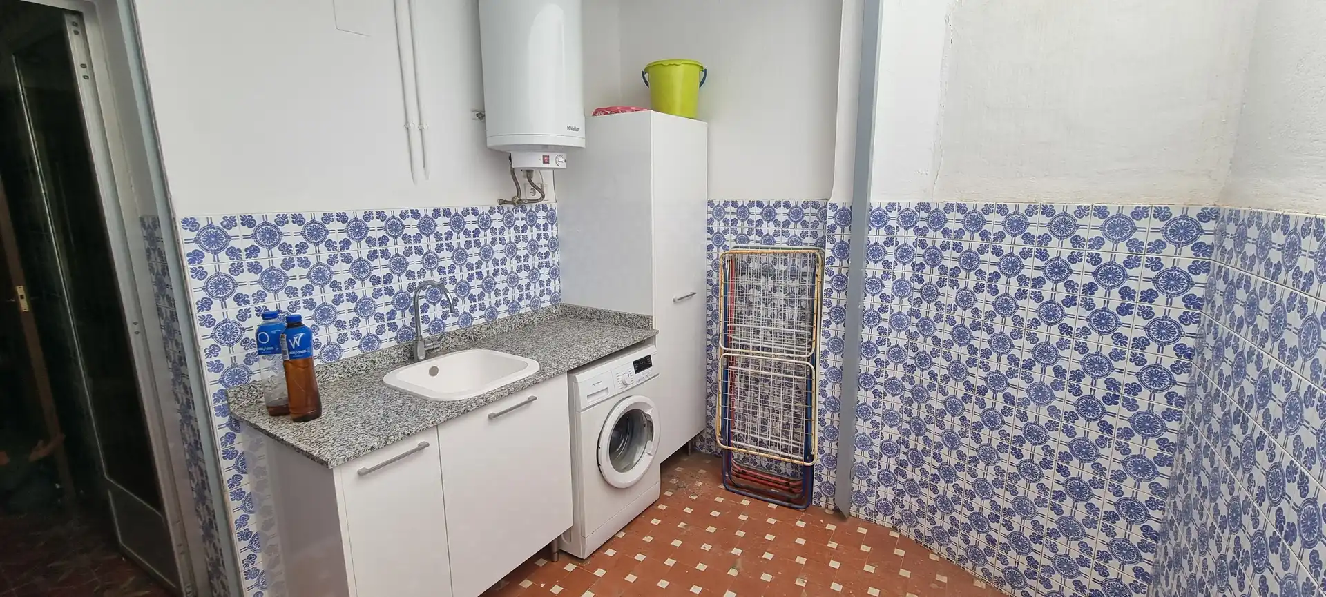Cuina de Pis de lloguer en Moncada amb Aire condicionat, Terrassa i Moblat