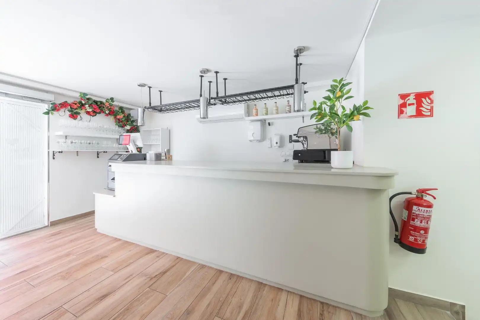 Küche von Geschaftsraum zum Verkauf in  Palma de Mallorca mit Klimaanlage, Terrasse und Möbliert