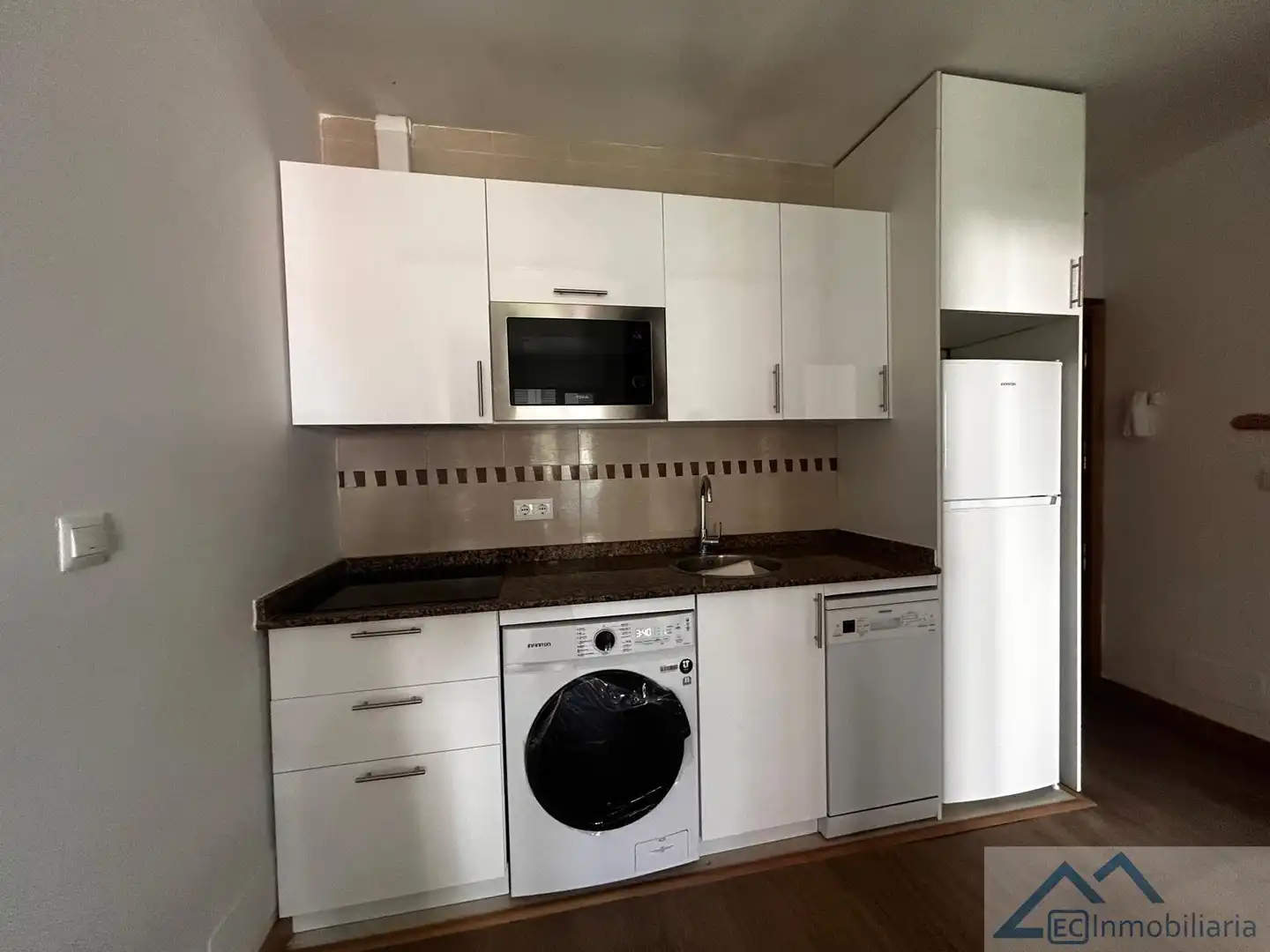 Cuina de Apartament de lloguer en Puerto Chico