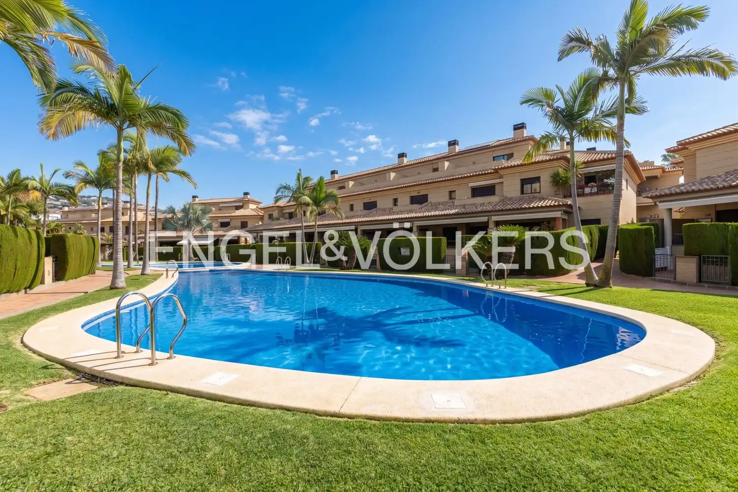 Vista exterior de Piso de alquiler en Jávea / Xàbia con Aire acondicionado, Calefacción y Jardín privado