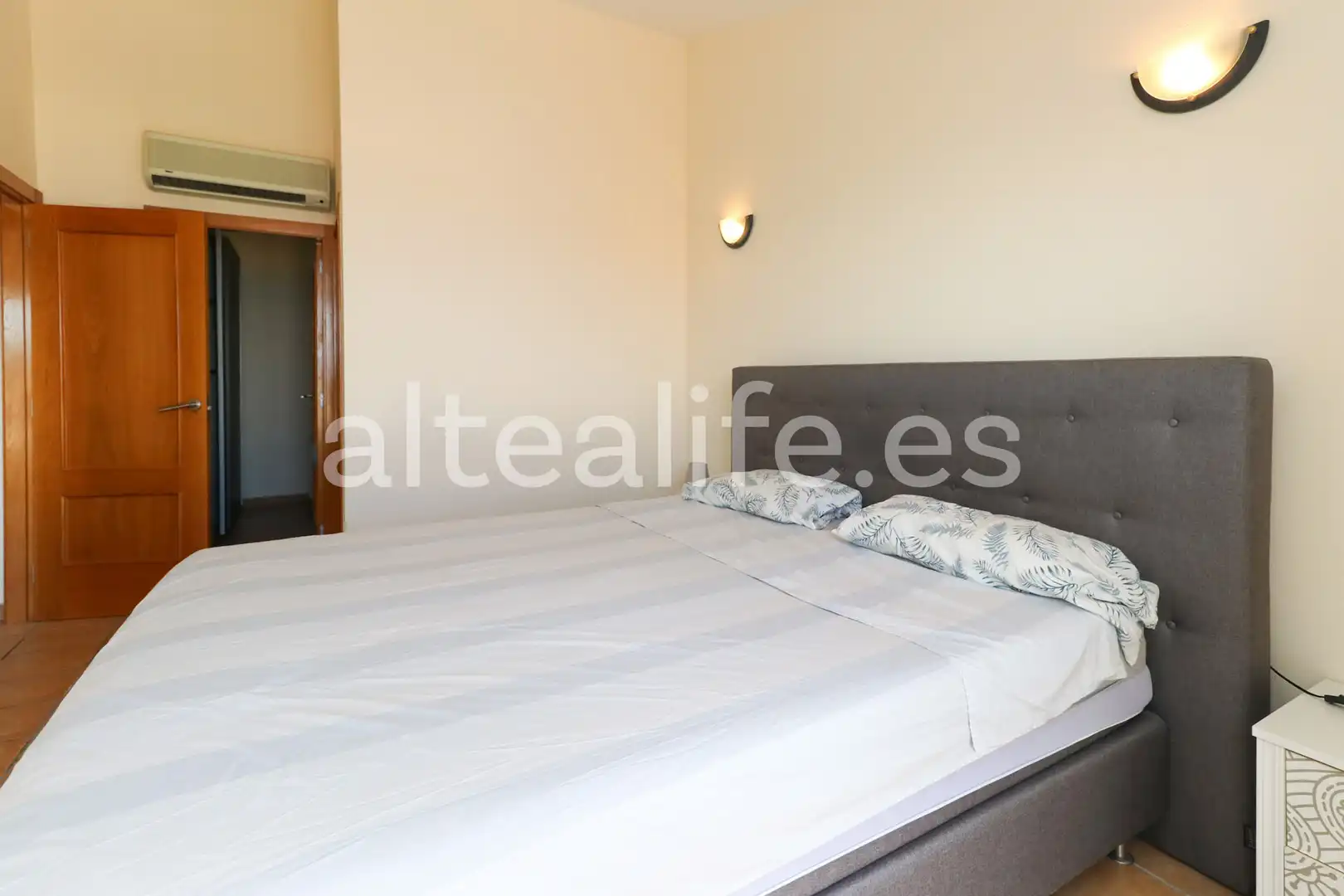 Attic for rent in Carrer Menut, Altea ciudad