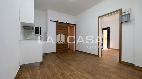 Foto 4 de Oficina en venda a El Guinardó, Barcelona Capital