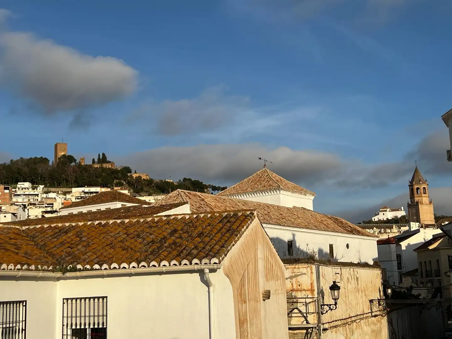 Vista exterior de Casa adosada en venda en Vélez-Málaga amb Aire condicionat i Terrassa