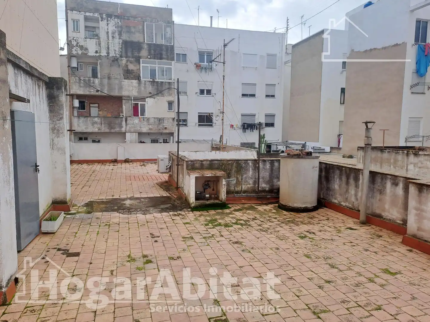 Terrassa de Casa o xalet en venda en Castellón de la Plana / Castelló de la Plana amb Terrassa, Traster i Moblat