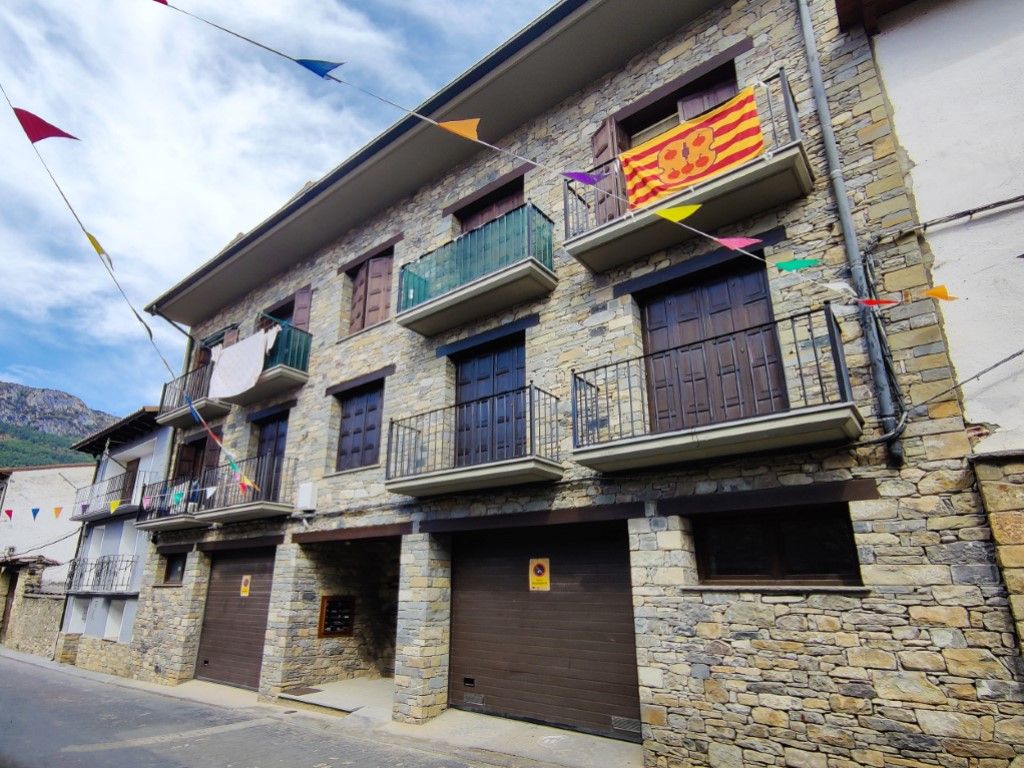 Vista exterior de Pis en venda en Campo