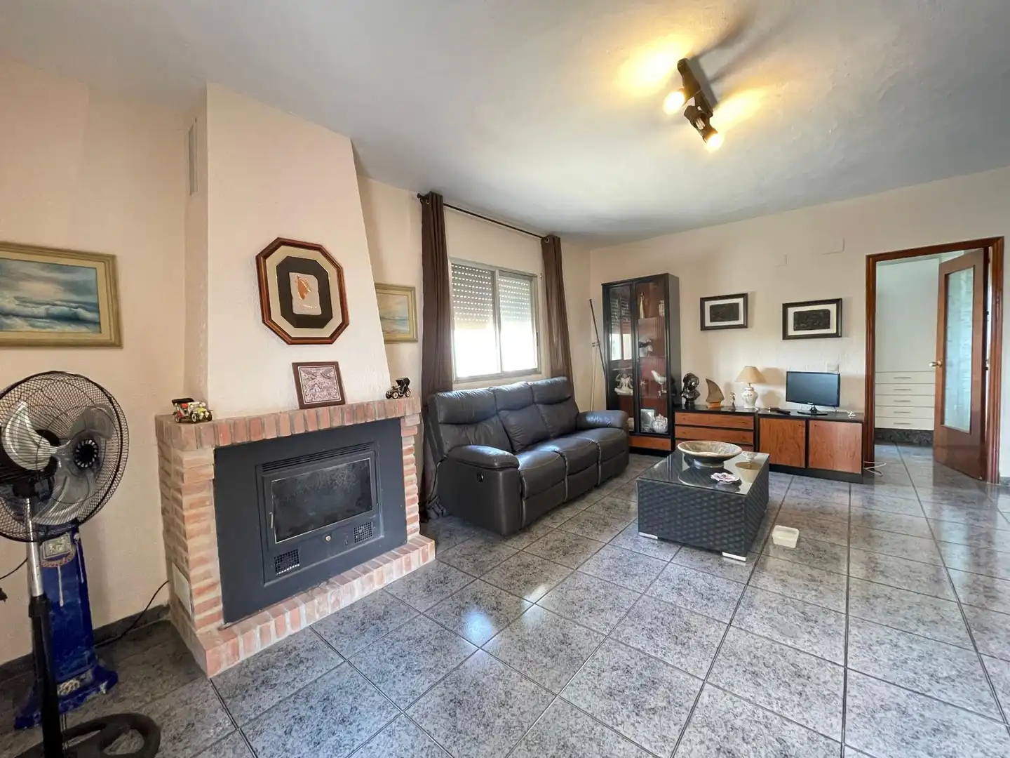 Detached house with pool for sale in Montserrat, imagen 4