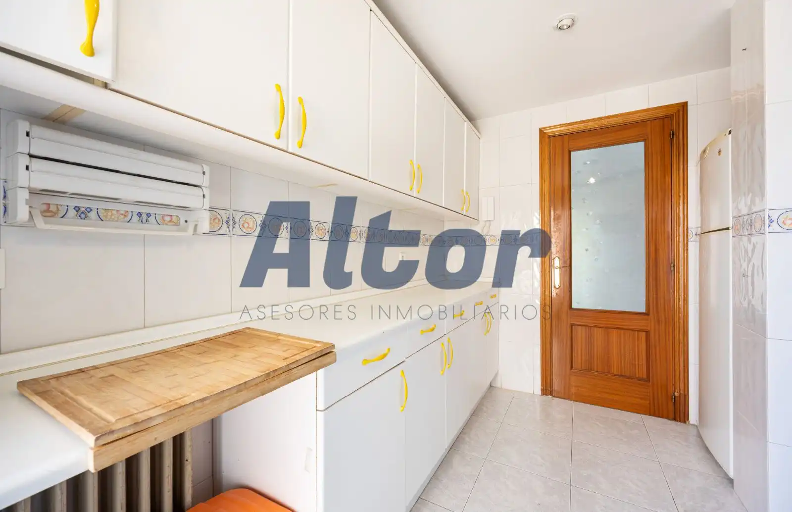 Küche von Dachboden zum Verkauf in Fuenlabrada mit Heizung, Terrasse und Alarm