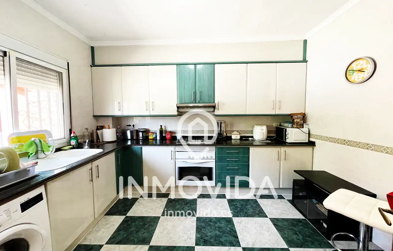 Cuina de Casa o xalet en venda en Xàtiva amb Aire condicionat, Jardí privat i Terrassa