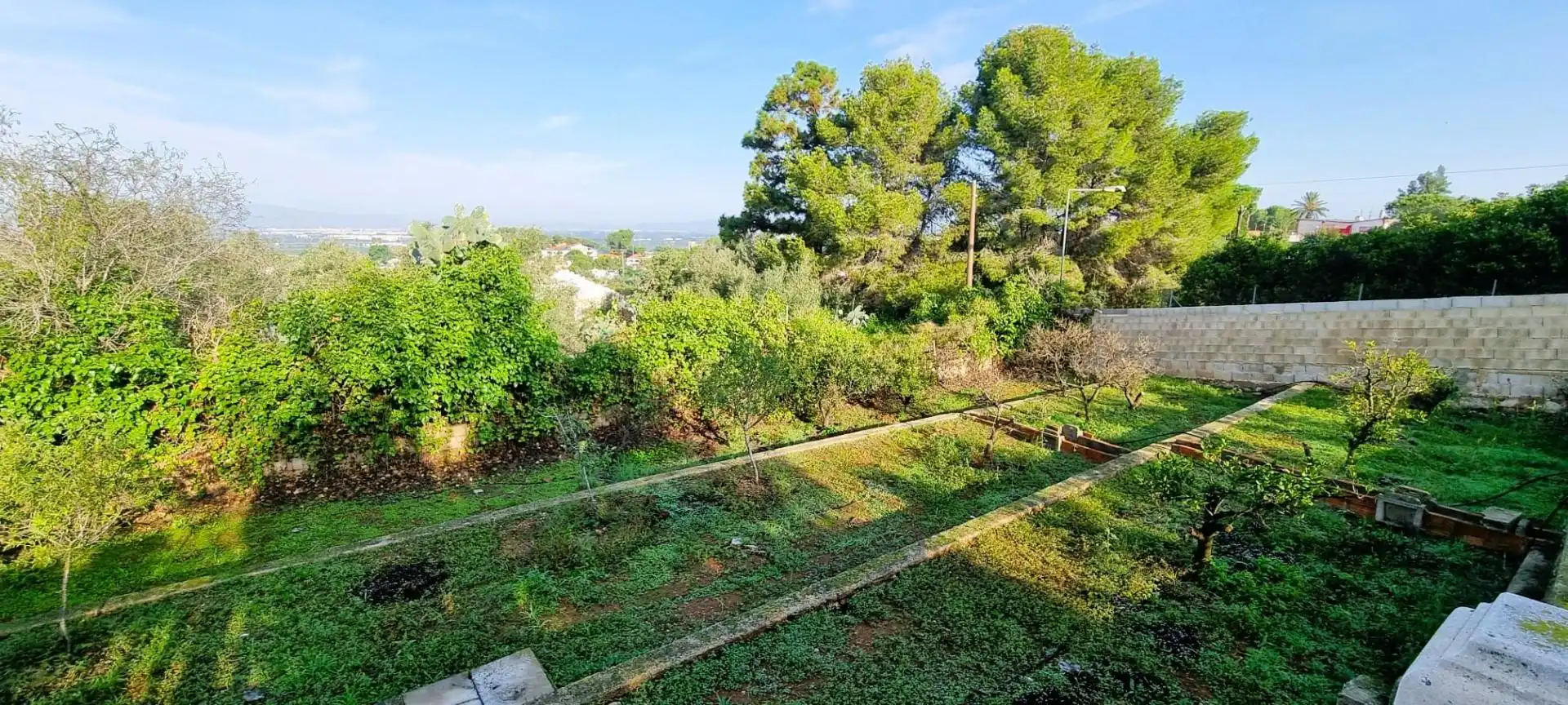 Houses for sale in Alzira  with Air Conditioner, Private garden and Terrace