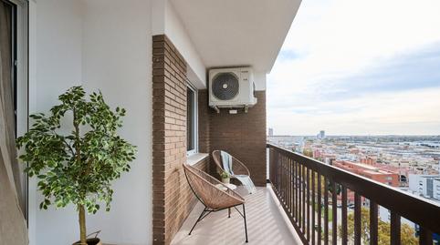 Foto 2 de Ático en venta en Rambla de la Marina, 528, Centre, Barcelona