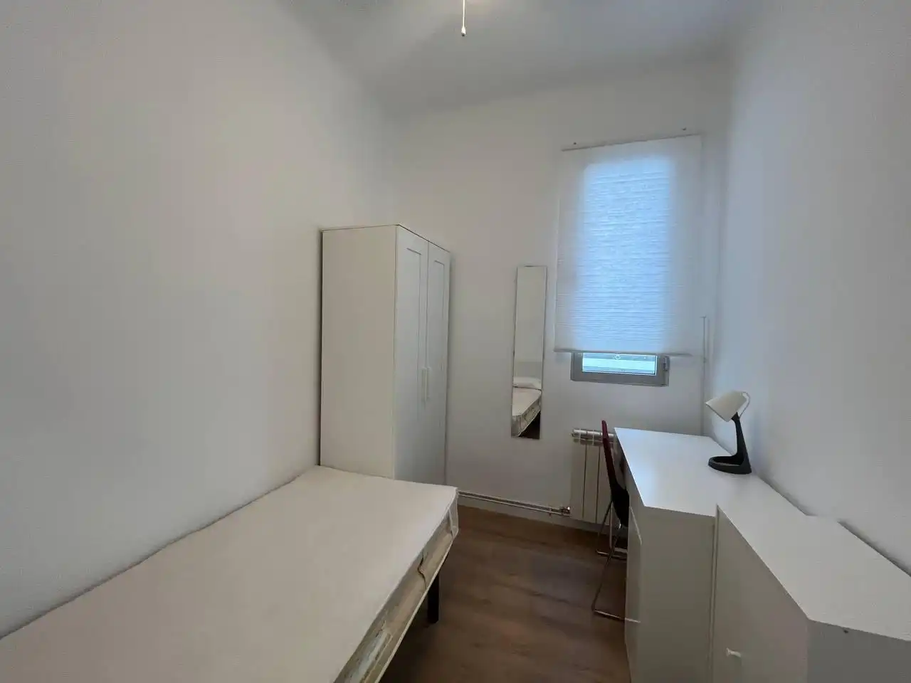 Bedroom of Flat for rent in Madrid