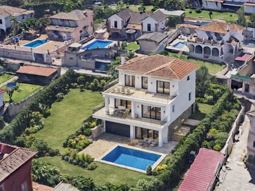 Terreno residencial en venta en Calle Naranjos del Lagarejo