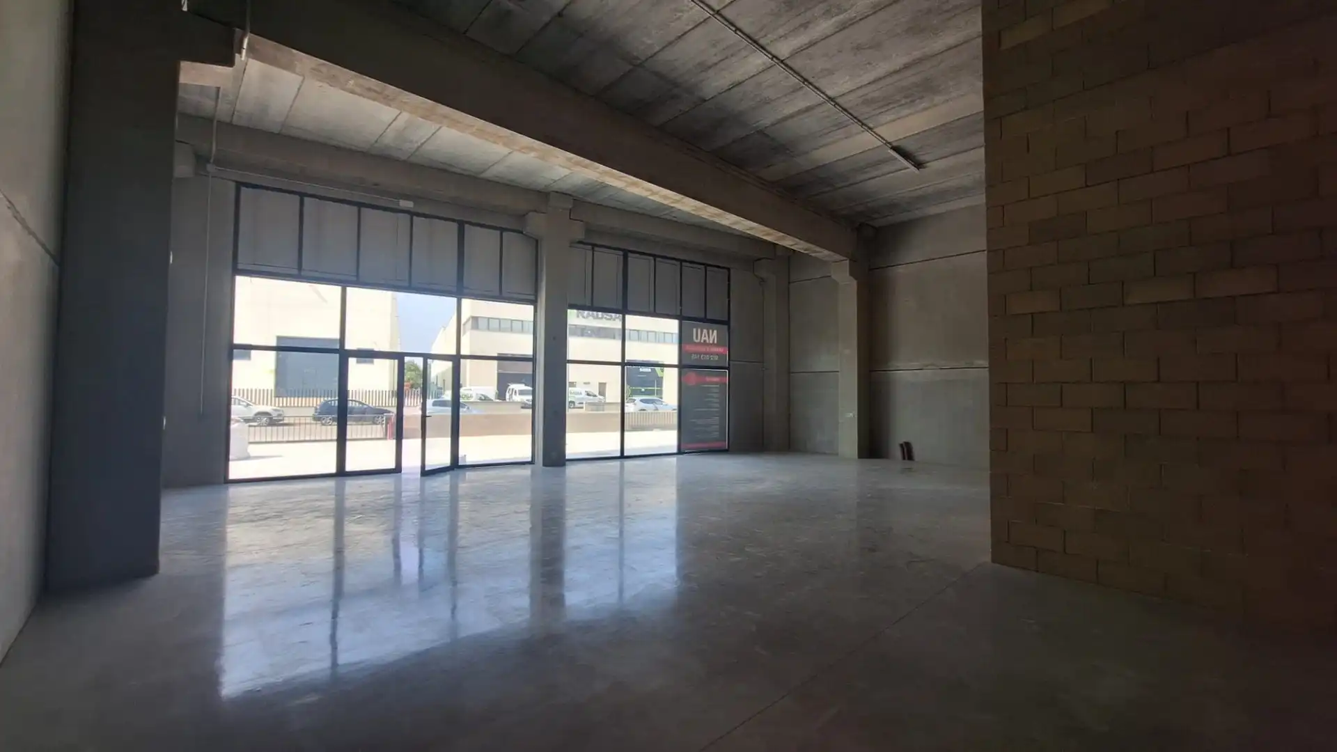 Nau industrial de lloguer en Vilablareix