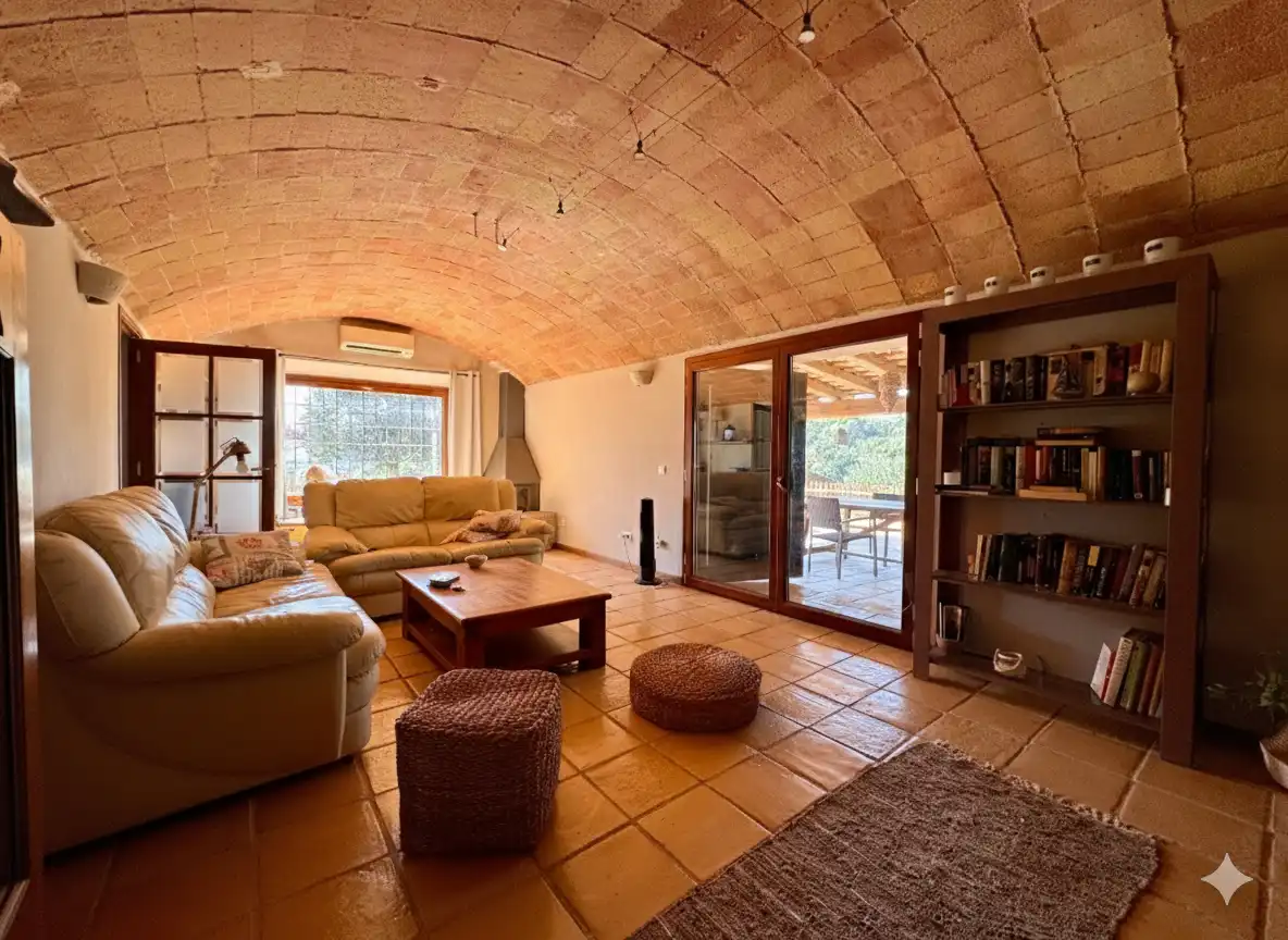 Sala d'estar de Finca rústica en venda en Cruïlles, Monells I Sant Sadurní de L'Heura amb Aire condicionat, Calefacció i Jardí privat