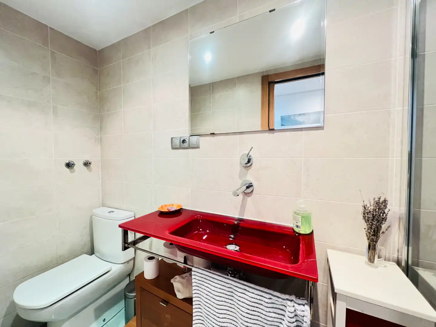 Bathroom of Flat for sale in Zaragoza  with Air Conditioner, Heating and Parquet flooring