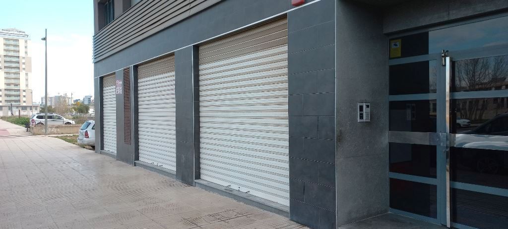 Vista exterior de Local de alquiler en Alzira