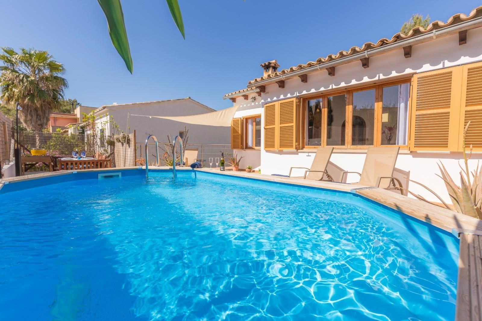 Vista exterior de Casa o xalet de lloguer en Artà amb Aire condicionat, Jardí privat i Terrassa