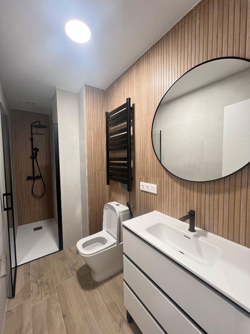 Bathroom of Apartment to rent in Ciudad Real Capital  with Furnished