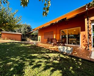 Jardí de Casa o xalet en venda en Bescanó amb Terrassa i Piscina