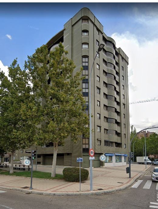 Exterior view of Garage for sale in Valladolid Capital