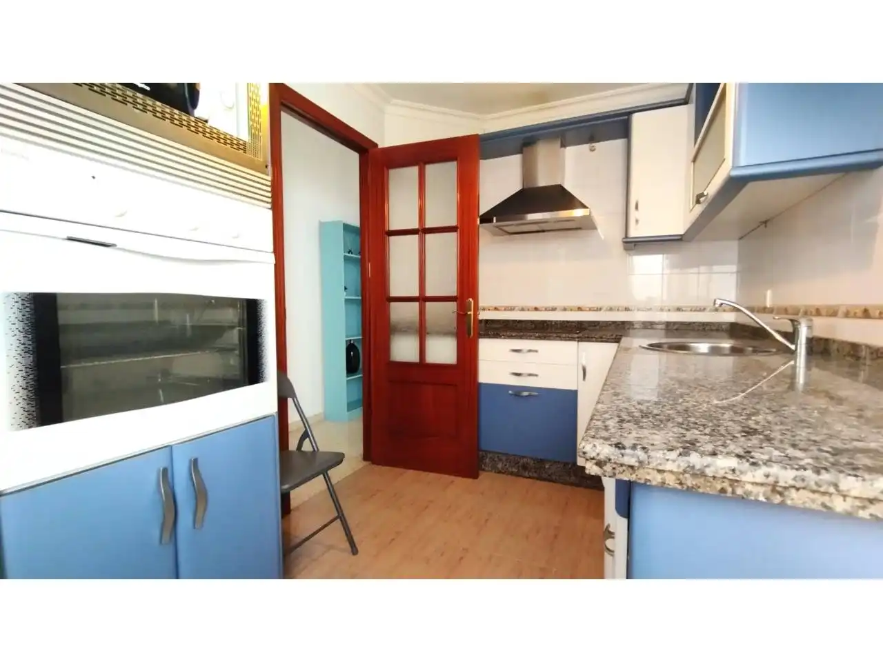 Küche von Wohnung zum Verkauf in  Huelva Capital mit Klimaanlage, Heizung und Abstellraum