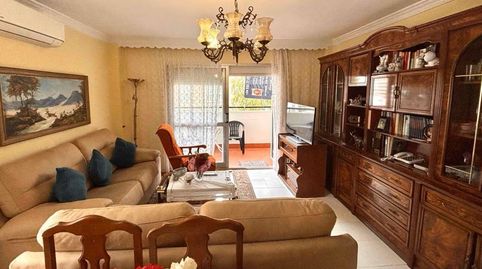 Foto 3 de Apartamento en venta en Loma de los Riscos, Torremolinos