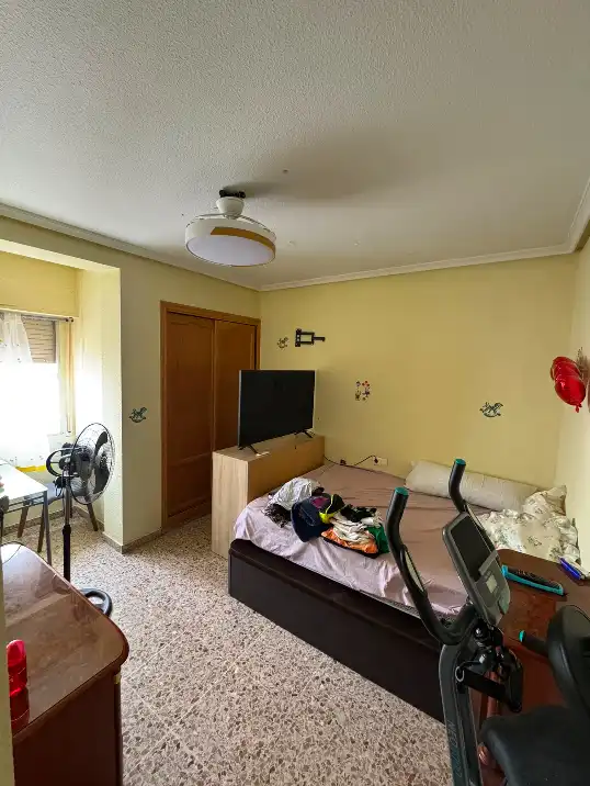 Dormitori de Pis en venda en Villena amb Balcó i Internet