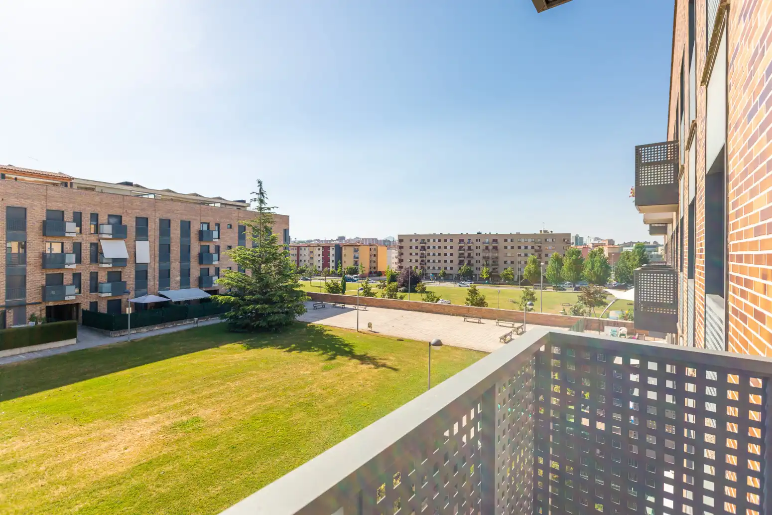 Terraza de Piso en venta en  Pamplona / Iruña con Calefacción, Jardín privado y Parquet