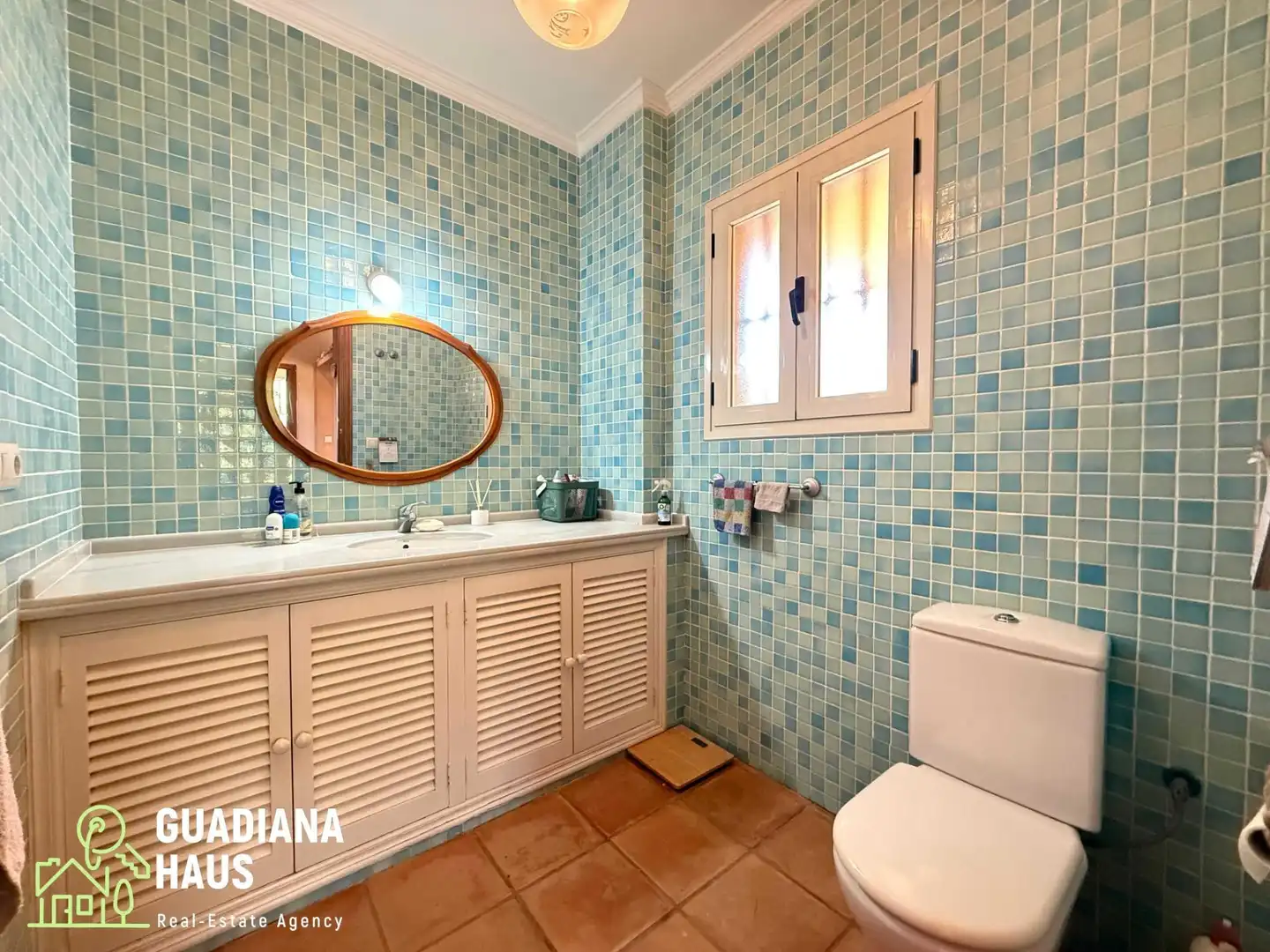 Bathroom of Houses for sale in Ayamonte  with Air Conditioner, Private garden and Terrace