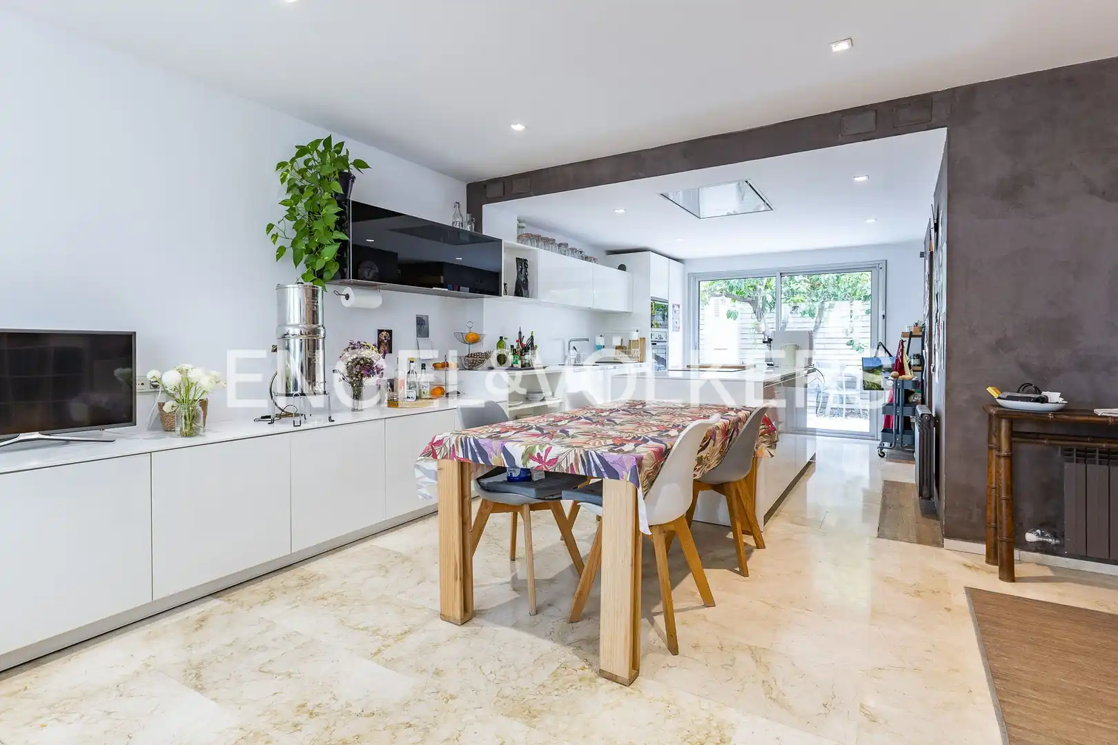Kitchen of Houses for sale in Barcelona  with Air Conditioner, Heating and Private garden