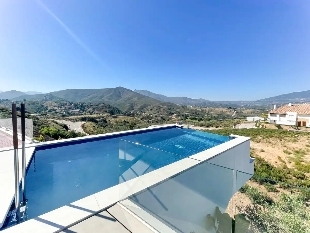 Swimming pool of Houses for sale in Mijas  with Air Conditioner, Private garden and Terrace