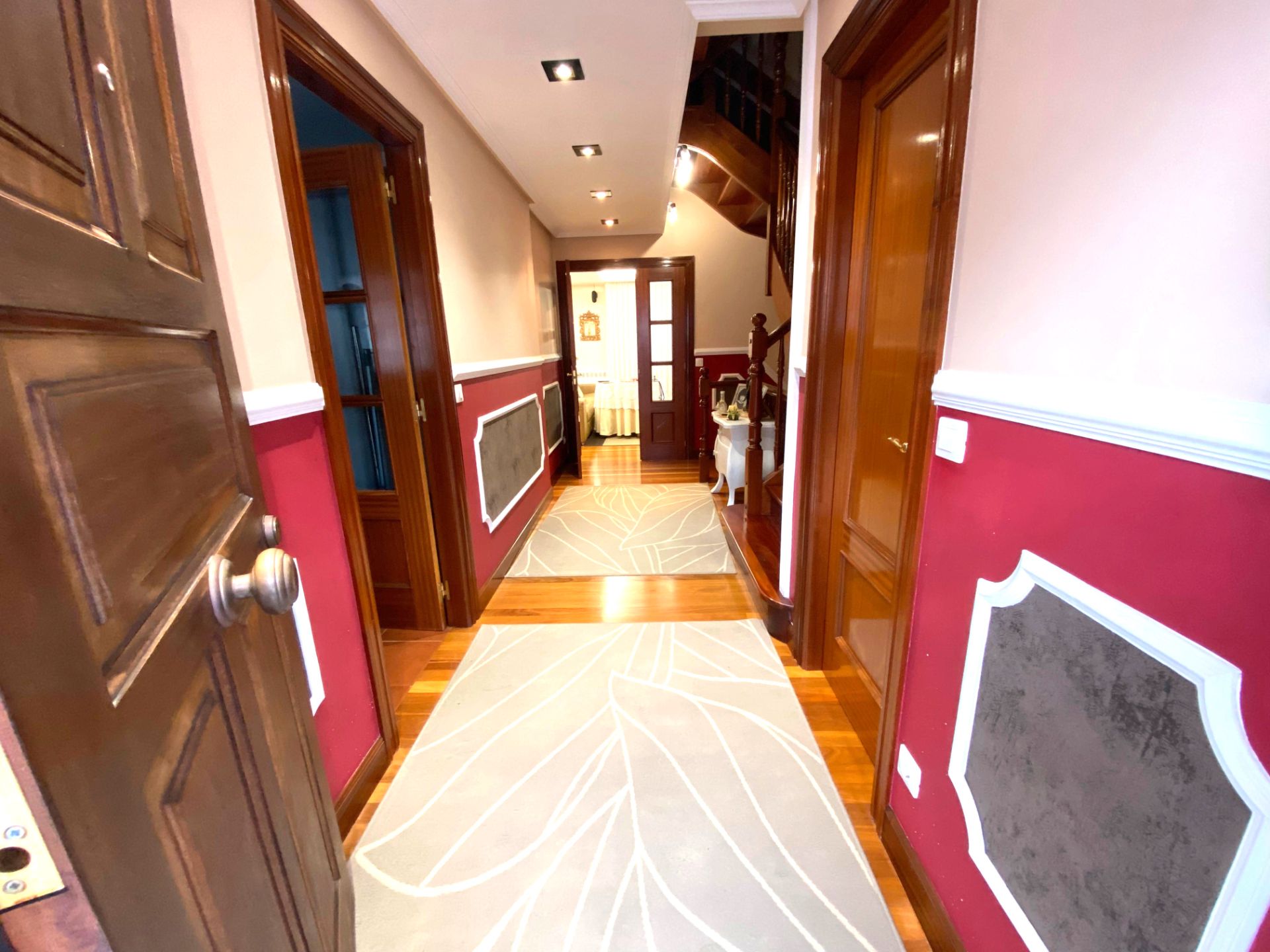 Casa adosada en venta en Castro-Urdiales con Calefacción, Terraza y Trastero