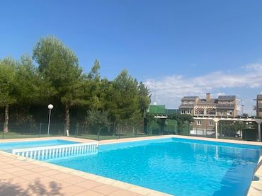 Villa avec balcon à vendre à Carretera Madrid