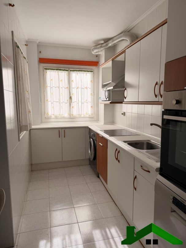 Cuina de Pis en venda en Bilbao  amb Calefacció, Jardí privat i Alarma