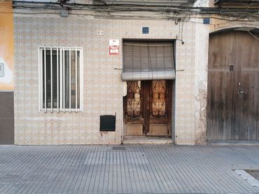 Casa con balcone in vendita a Carrer del Lector Romero 38