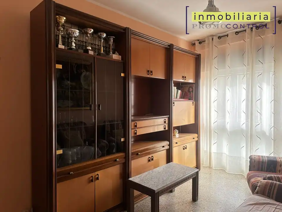 Sala de estar de Piso en venta en Zuera con Aire acondicionado, Calefacción y Amueblado