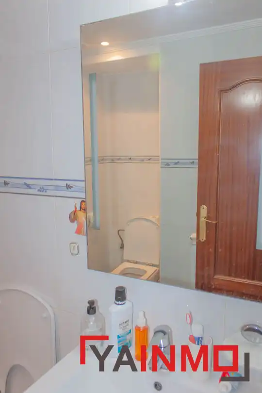 Bany de Pis en venda en Vitoria - Gasteiz amb Calefacció, Terrassa i Traster