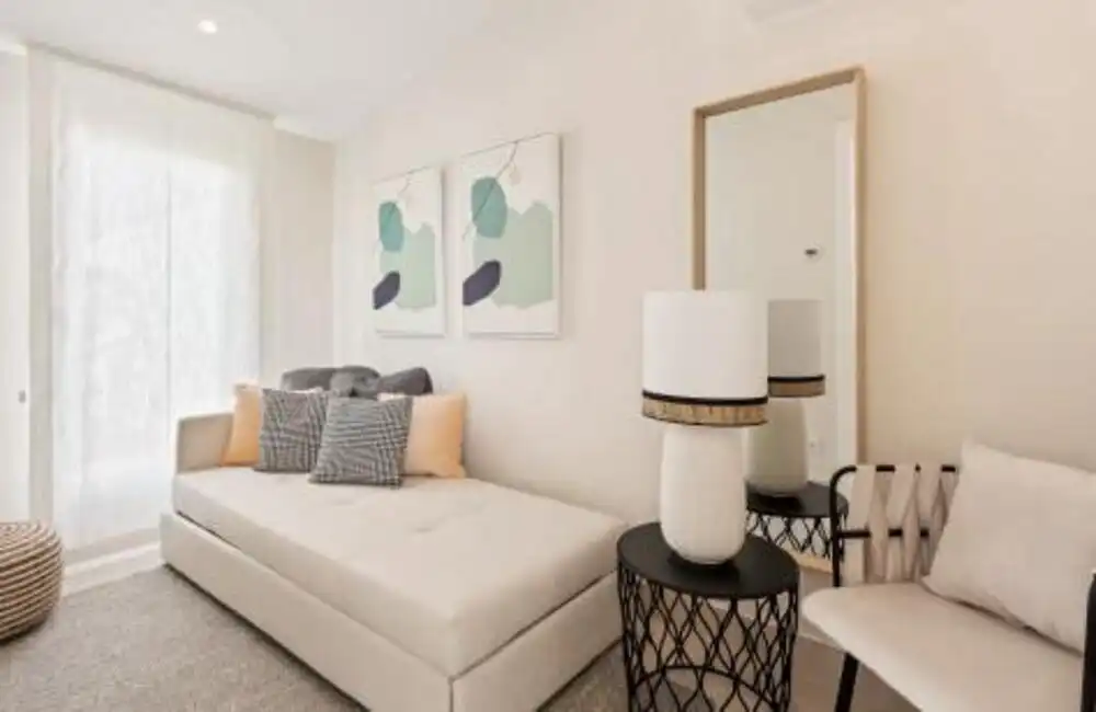 Sala de estar de Casa o chalet en venta en Estepona con Aire acondicionado, Jardín privado y Terraza