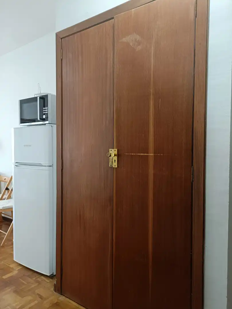 Cuina de Estudi de lloguer en Sevilla amb Aire condicionat, Terrassa i Moblat