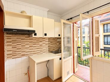 Appartamento con balcone in vendita a Morrongilleta Kalea