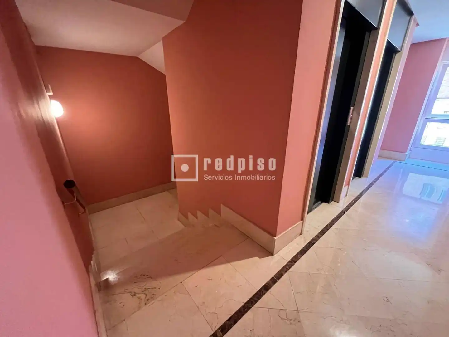 Flat for sale in Madrid  with Air Conditioner, Heating and Private garden