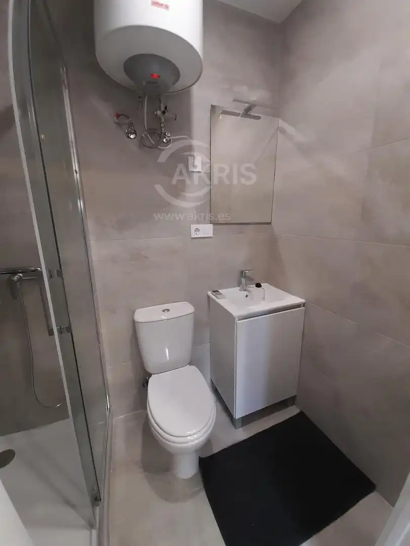 Bathroom of Flat for sale in Toledo  with Heating